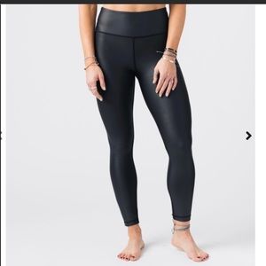 ZYIA Light n tight metallics black